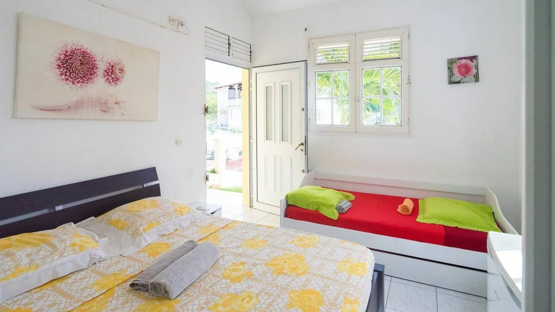 Maison Conviviale A Sainte-Anne Avec Piscine Privee