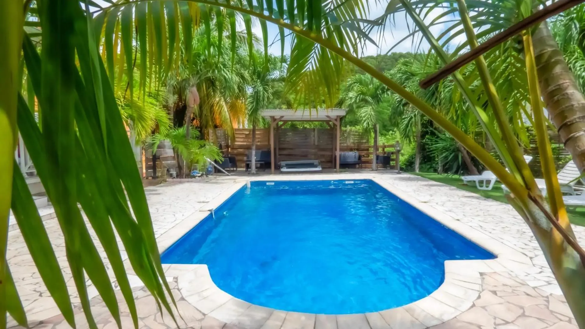度假居 Maison Conviviale A Sainte-Anne Avec Piscine Privee